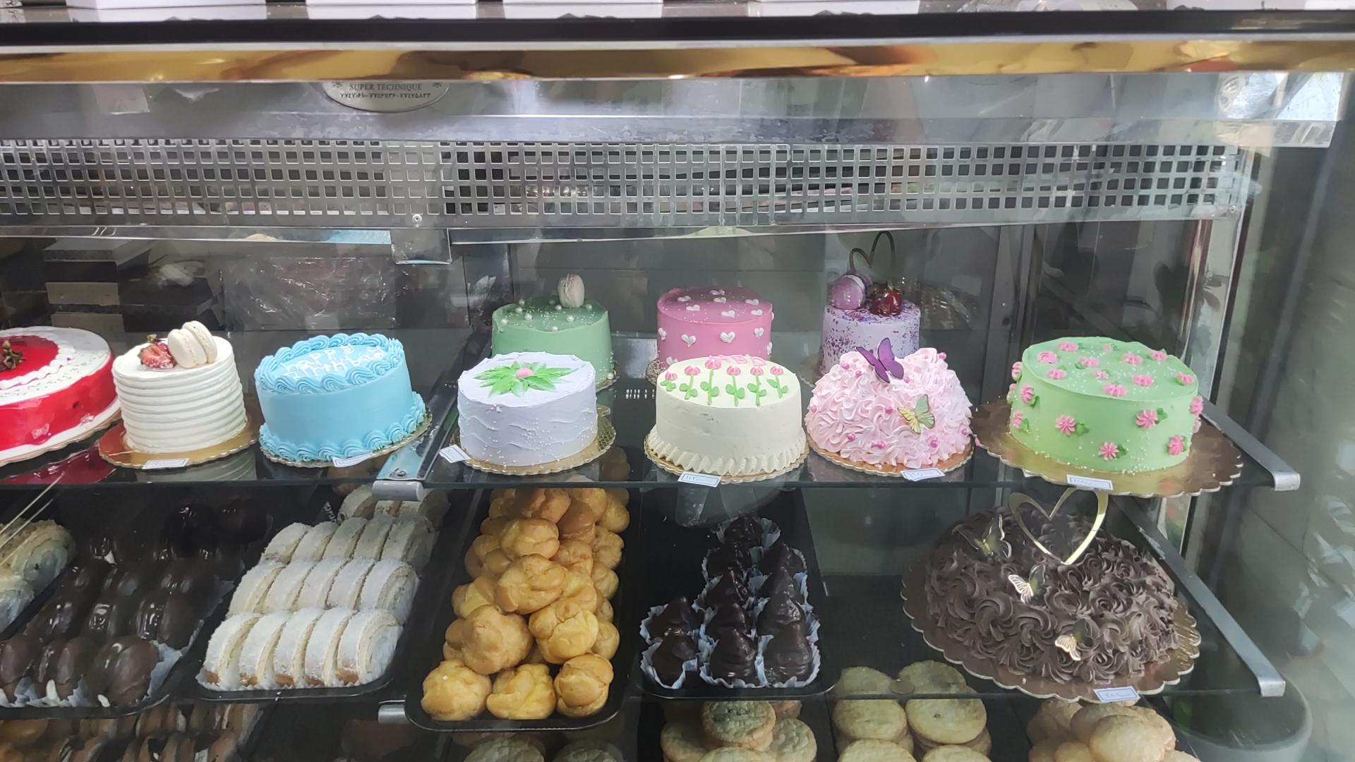 عکس نان و شیرینی پدر