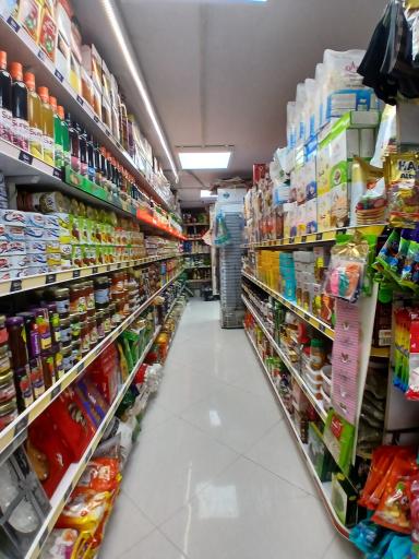 عکس سوپرمارکت یاس