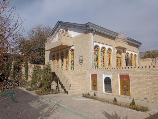 عکس عمارت دهلیز همدان