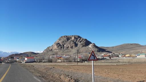 عکس قلعه بوینی یوغون