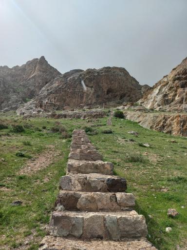 عکس قلعه بوینی یوغون