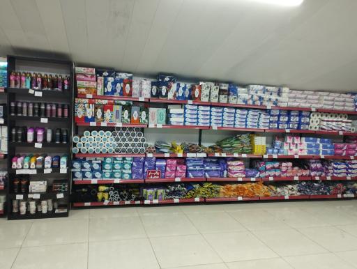 عکس هایپر مارکت پدر و پسر