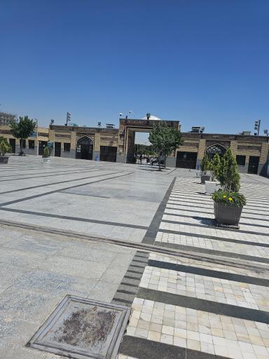 عکس ورودی شرقی حرم حضرت عبدالعظیم (درب شماره 7)