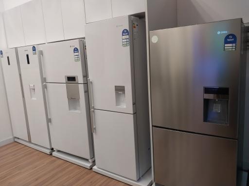 عکس فروشگاه زنجیره ای اسنوا