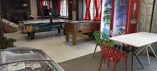 عکس کافه بیلیارد