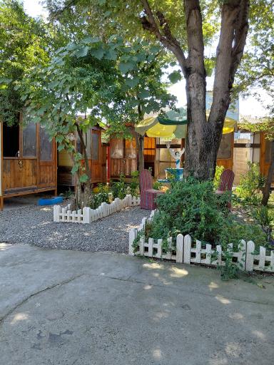 عکس دیزی سرای دربند