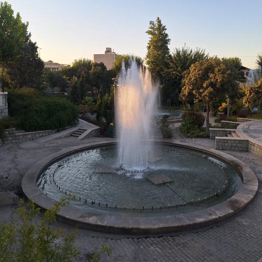 عکس بوستان زندگی (حقانی)