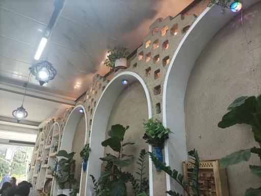 عکس کافه رستوران منوچهری