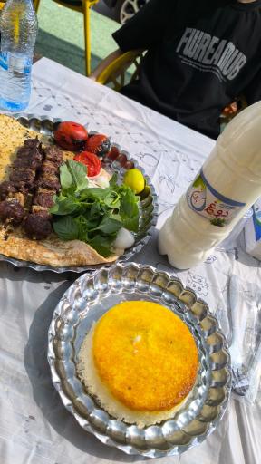 عکس کافه رستوران منوچهری