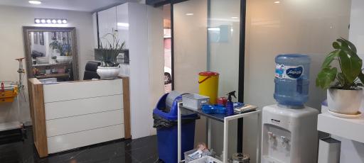 عکس کلینیک دلا