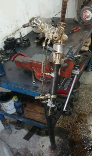 عکس تعمیرگاه هیدرولیک فرمان و جلوبندی