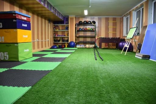 عکس باشگاه بدنسازی جزیره