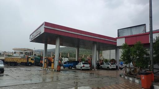 عکس پمپ بنزین