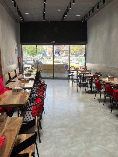 عکس ساندویچ هایدا شعبه میدان انقلاب