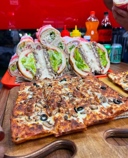 عکس ساندویچ هایدا شعبه میدان انقلاب