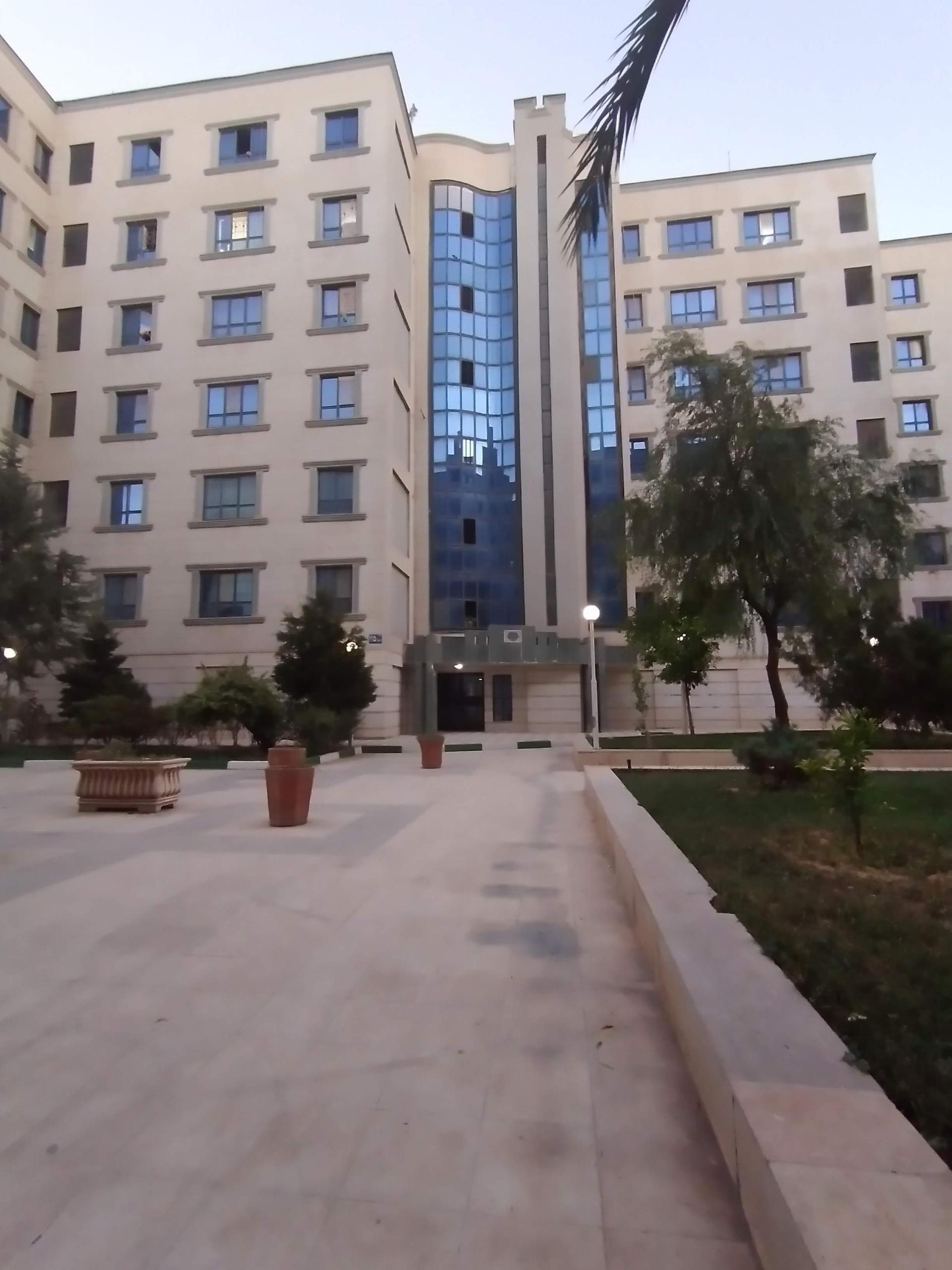 عکس مجتمع مسکونی رضوان