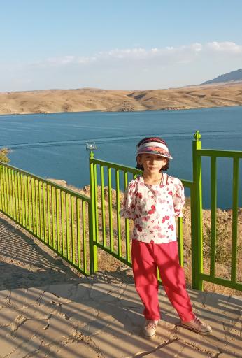 عکس ساحل دریاچه سد زاینده رود 