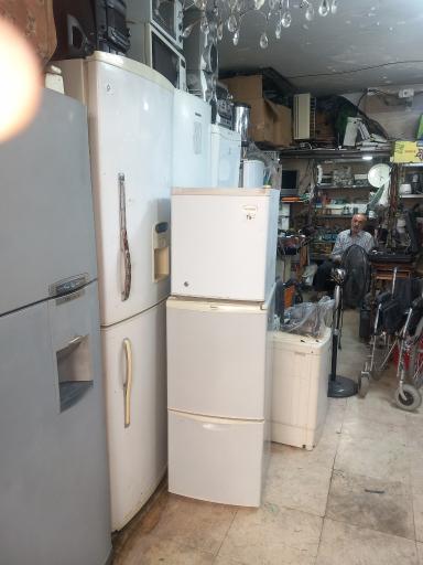 عکس تعمیرگاه یخچال سید