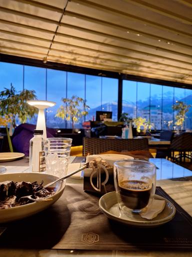 عکس کافه و رستوران ربلان