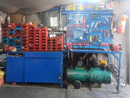 عکس تعميرات دوچرخه اميد 