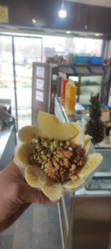 آبمیوه و بستنی دژاوو