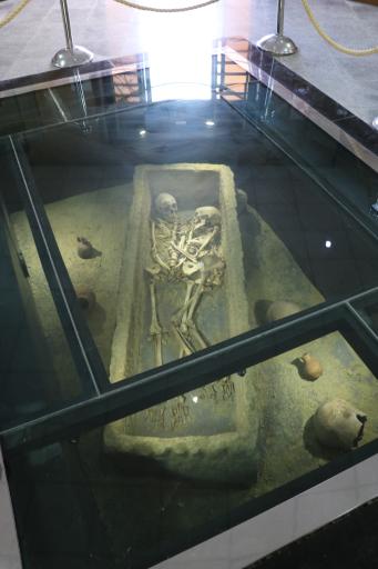 موزه باستان شناسی همدان