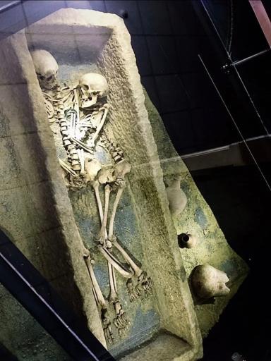 موزه باستان شناسی همدان