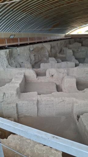 عکس موزه باستان شناسی همدان