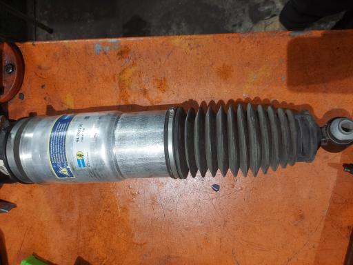 عکس کمک فنر کاجوکیا