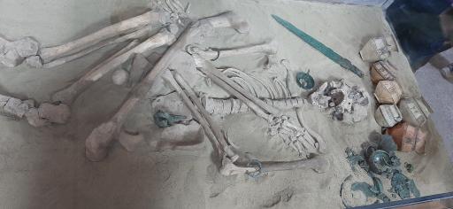 عکس موزه باستان شناسی همدان