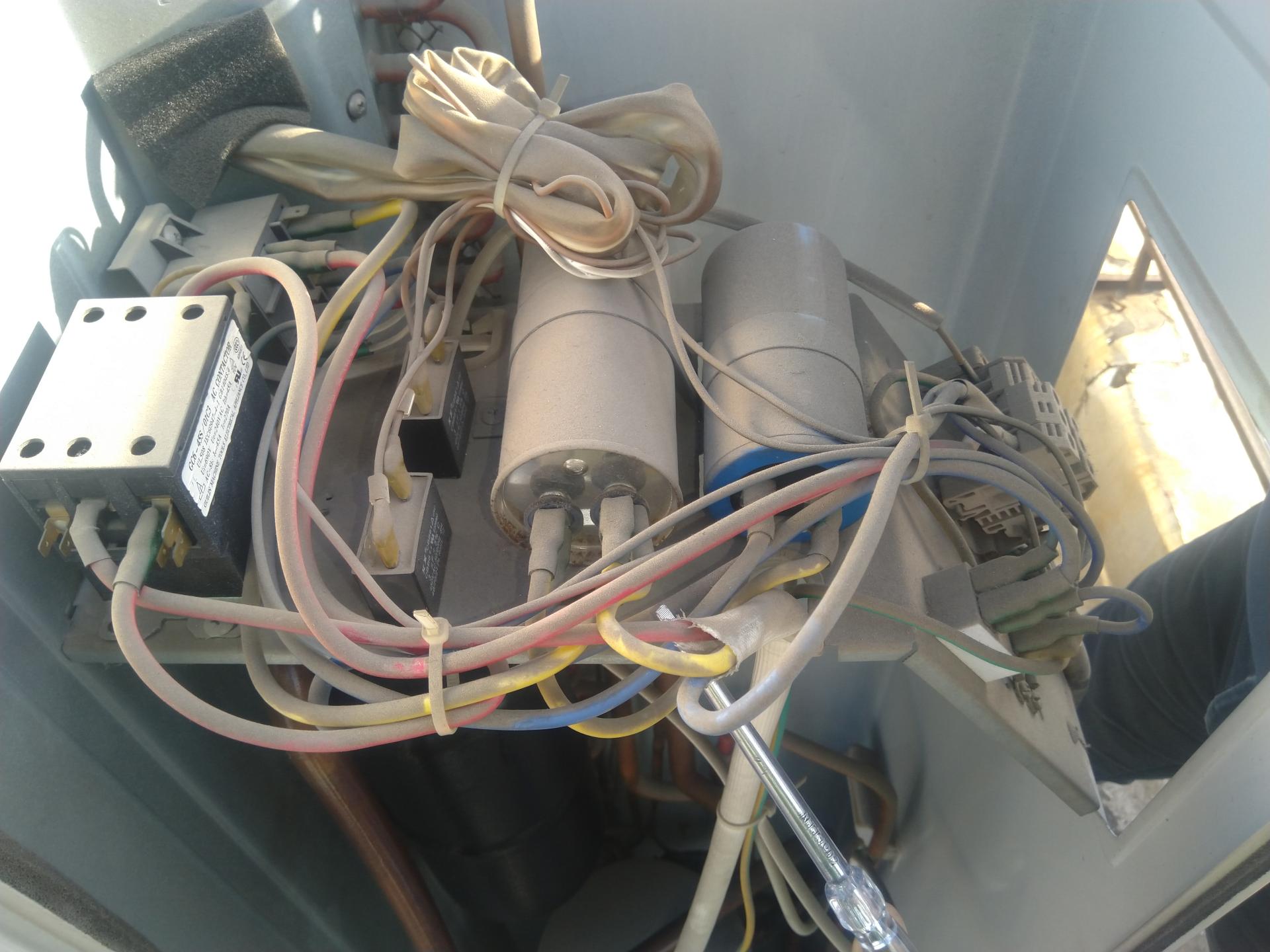 عکس تعمیرات تخصصی پکیج و کولر گازی (ایران رادیاتور ، بوتان ، اسپلیت)