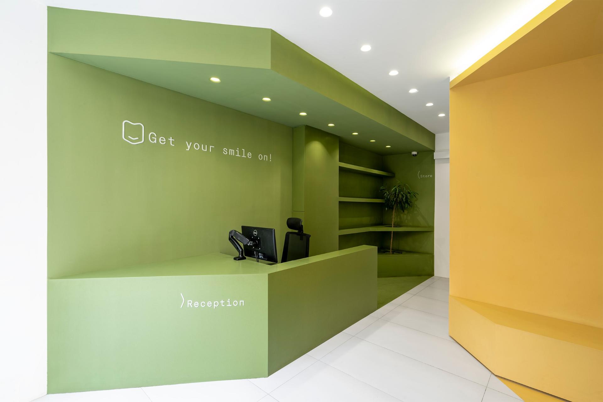 عکس دکتر مهتاب ابراهیمی‌نژاد | متخصص ارتودنسی