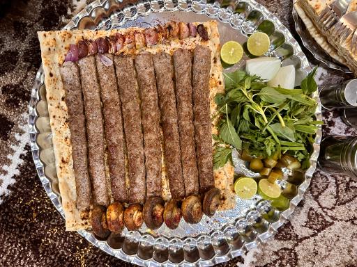 عکس کباب سرای خندان