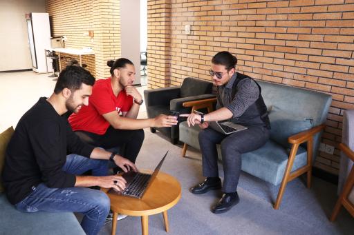 عکس  آژانس دیجیتال مارکتینگ لاله زار وب