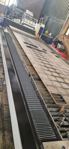 عکس خدمات برش لیزر و حکاکی لیزر