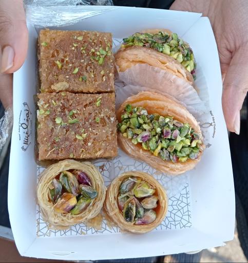 عکس شیرینی سرای نجف اشرف