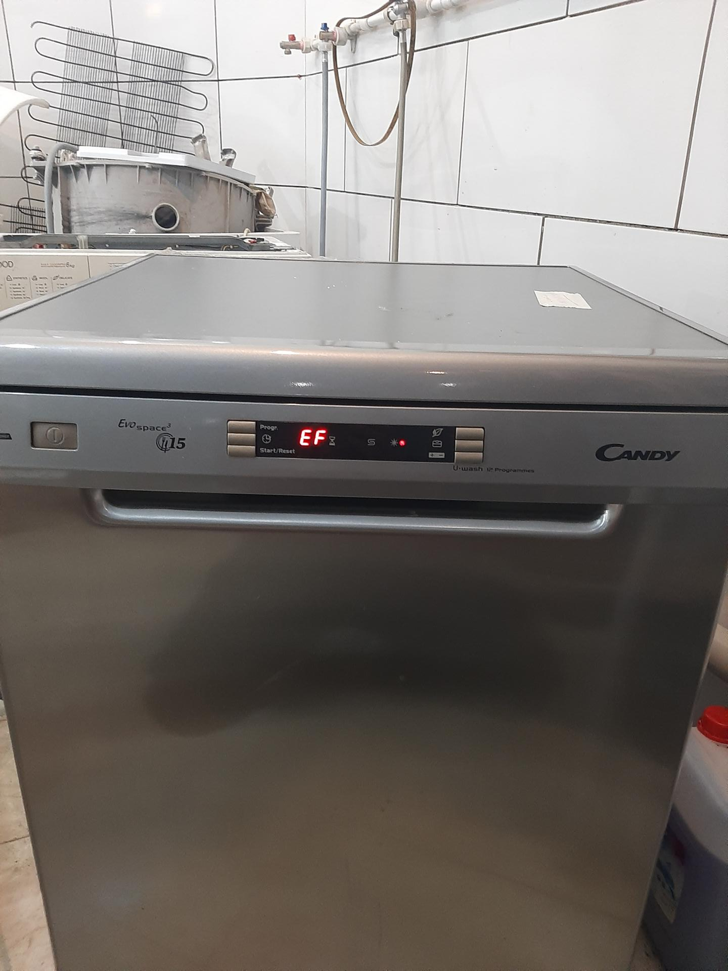 عکس تعمیر لوازم خانگی