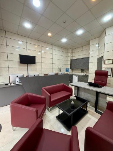 عکس دیپارتمان املاک عمارت سبز