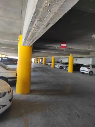 عکس پارکینگ طبقاتی شمالی نمایشگاه بین المللی تهران