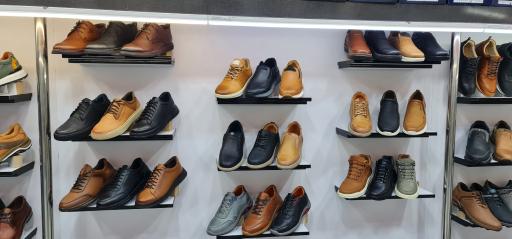 عکس کفش آنتیک