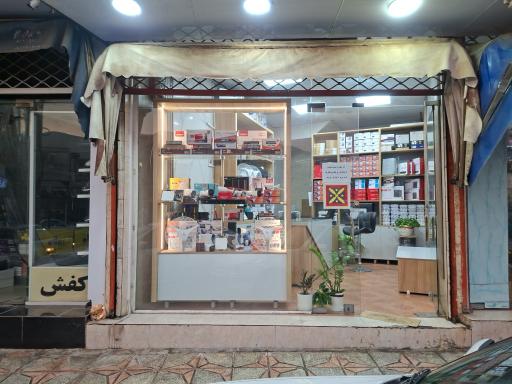 عکس فروشگاه کامپیوتر و دوربین مداربسته