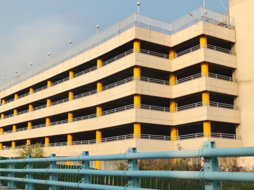 عکس پارکینگ طبقاتی شمالی نمایشگاه بین المللی تهران