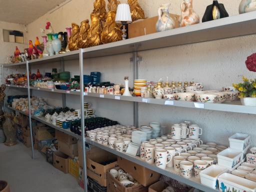 عکس فروشگاه سفال و صنایع دستی  چشم انداز