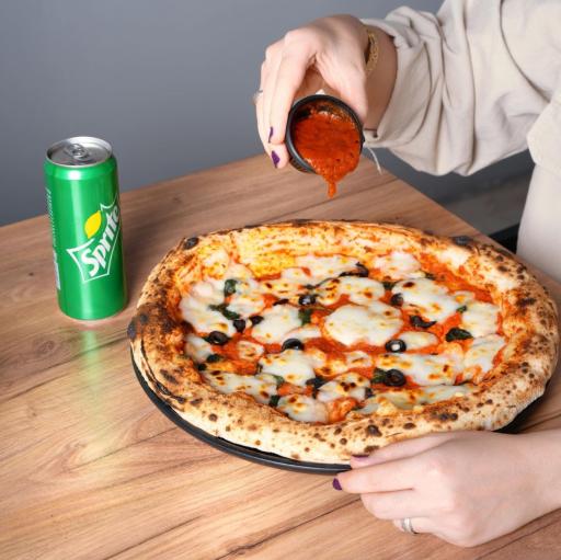 عکس پیتزا تنوری