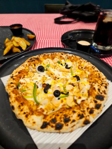 عکس پیتزا تنوری