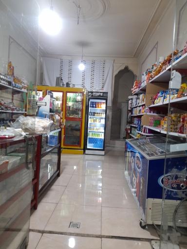 عکس سوپر مارکت گودرزی 