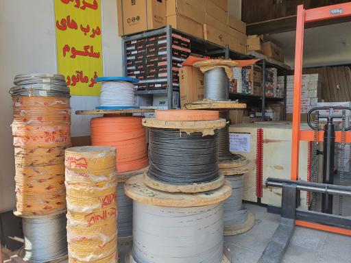 عکس فروشگاه آسانسور کاشانی