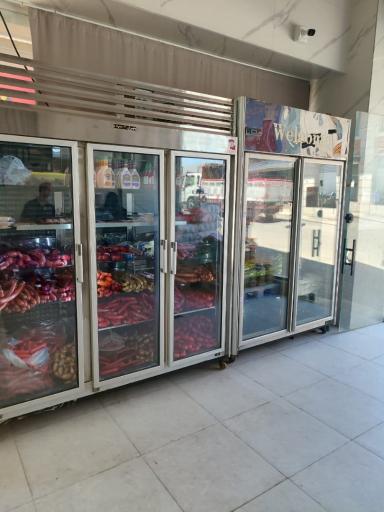 عکس پخش عمده پنیر لیقوان تبریز و سفید