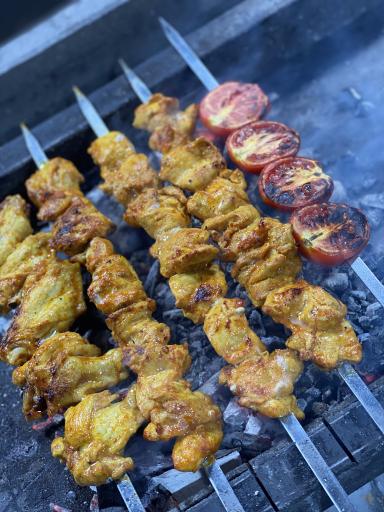 عکس آشپزخانه و کبابی خاتون