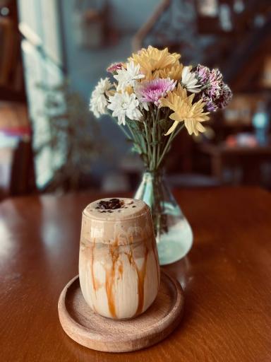 کافه کتاب امید 